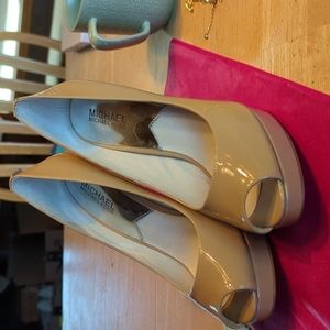 Michael Michael kors peep toe wedge heels size 8.5